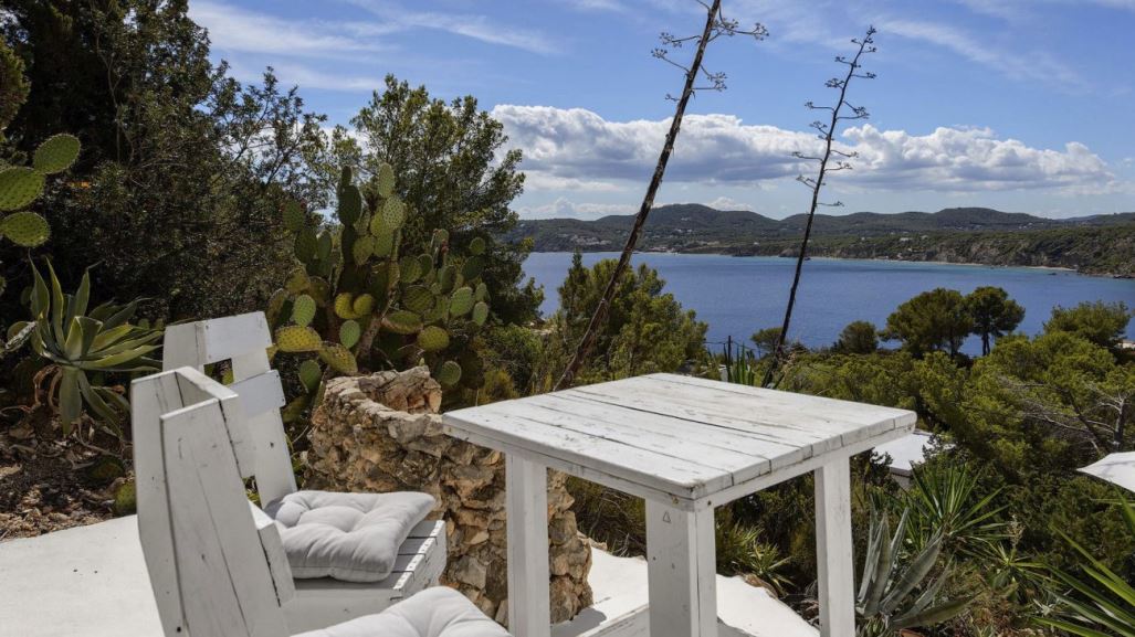 Moderne villa gelegen in het noordoosten van het eiland Ibiza