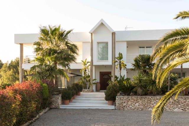 Luxe stijlvolle villa gelegen tussen San Rafael en Santa Gertrudis