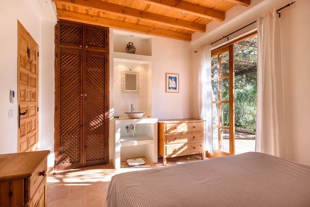 Charmant huis in Ibiza-stijl te koop in Santa Eularia, Ibiza