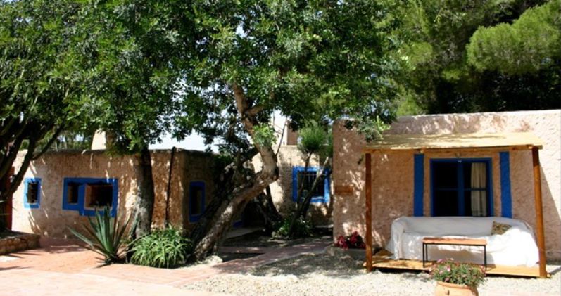 300 jaar oude Finca-woning op Ibiza met toeristische vergunning