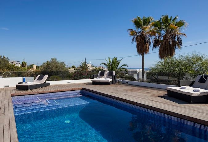 Fantastische moderne villa met 6 slaapkamers privé zwembad en zeezicht in Sa Carroca