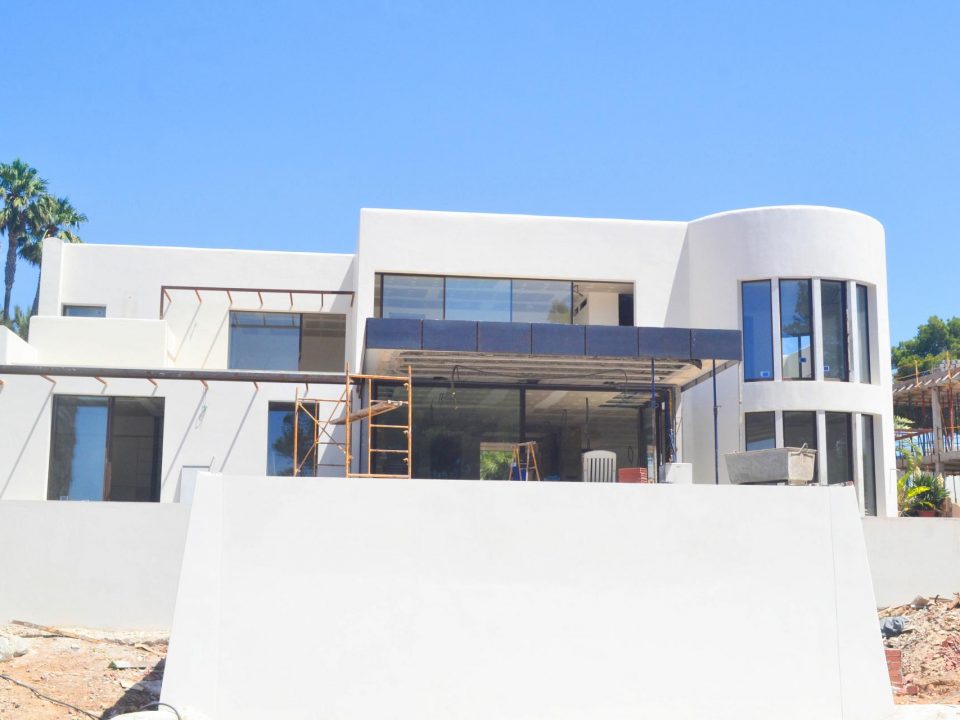 Nieuw gebouwde luxe villa in de buurt van Cala Comte