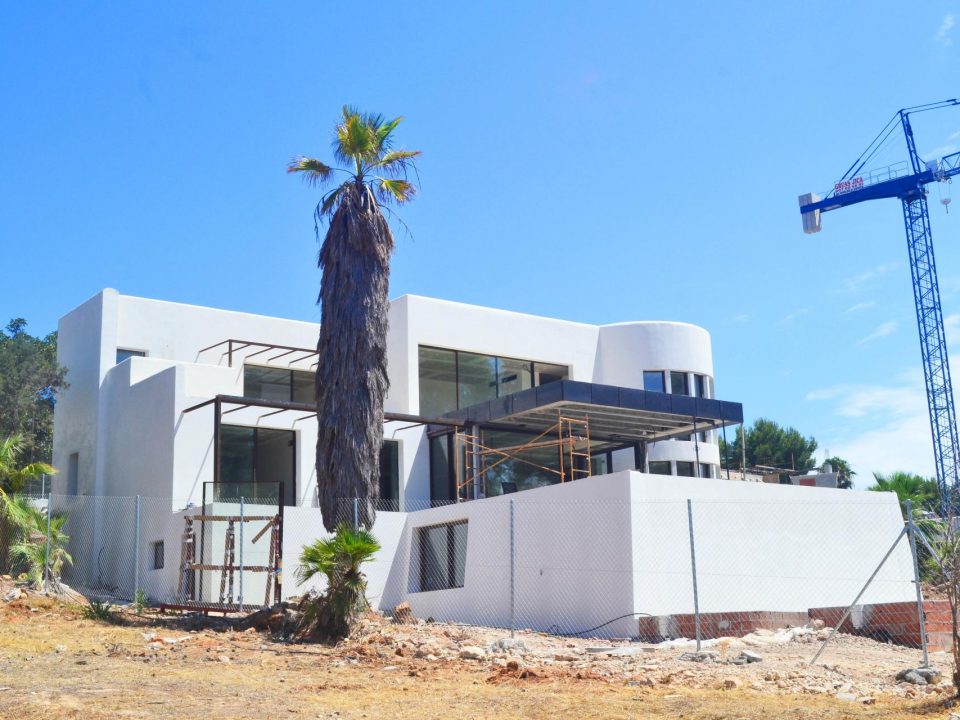 Nieuw gebouwde luxe villa in de buurt van Cala Comte
