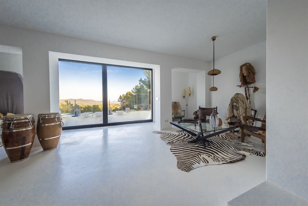 Moderne villa met fantastisch uitzicht op de zee en Formentera