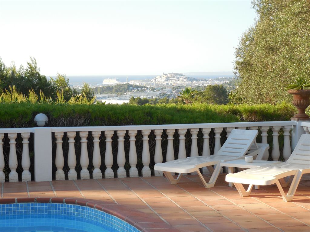 Mooie huis te koop Ibiza - gelegen op de heuvel van San Rafael