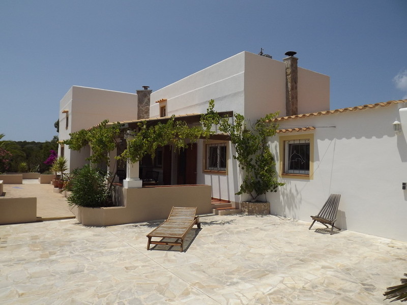 Villa van goede kwaliteit gelegen in een landelijk gebied in Cap de Barbaria te koop