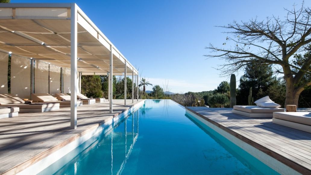 Moderne villa gelegen in Santa Gertrudis de Fruitera