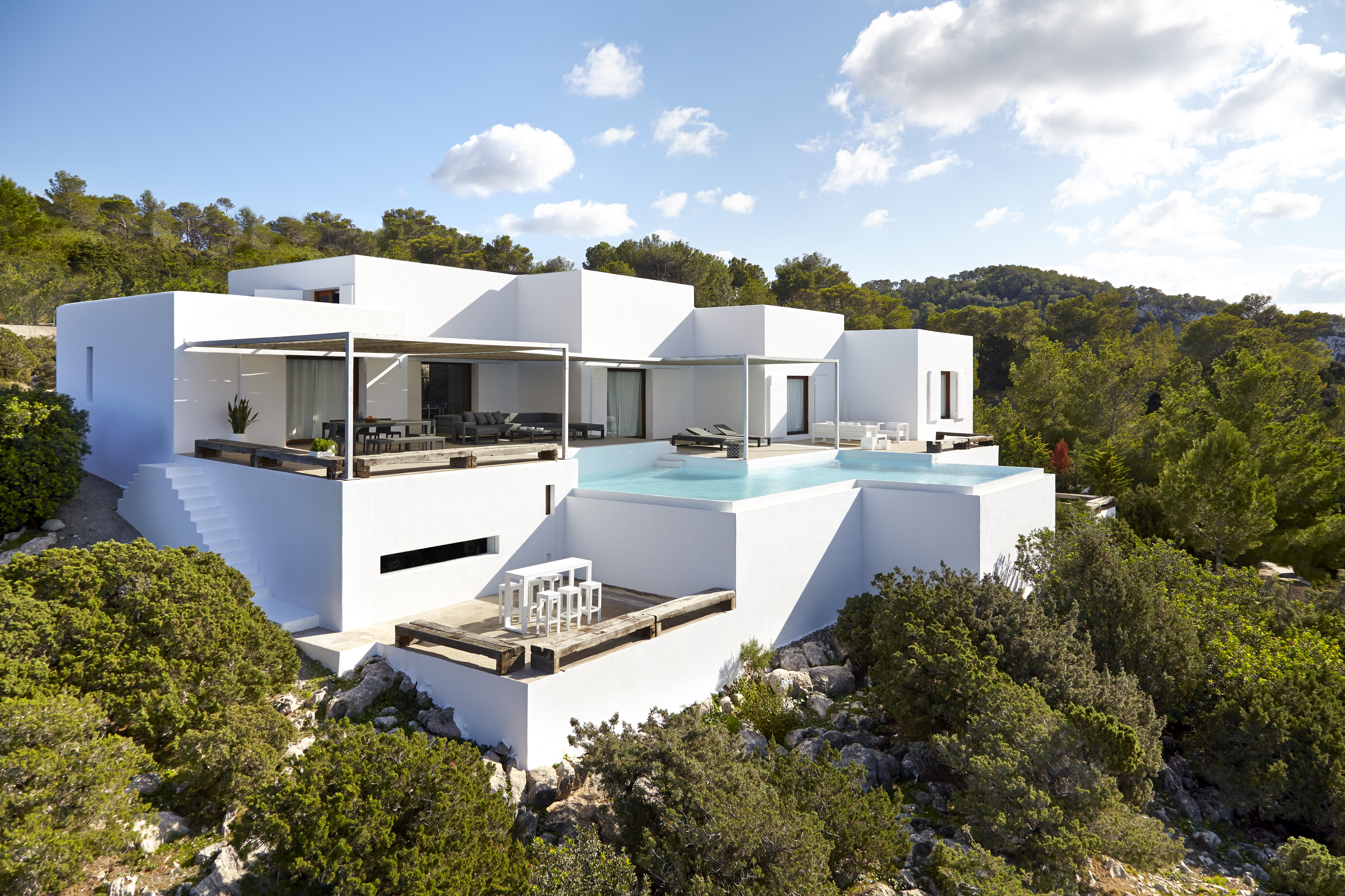 Minimalistische villa met oceaanpanorama in het noorden van Ibiza
