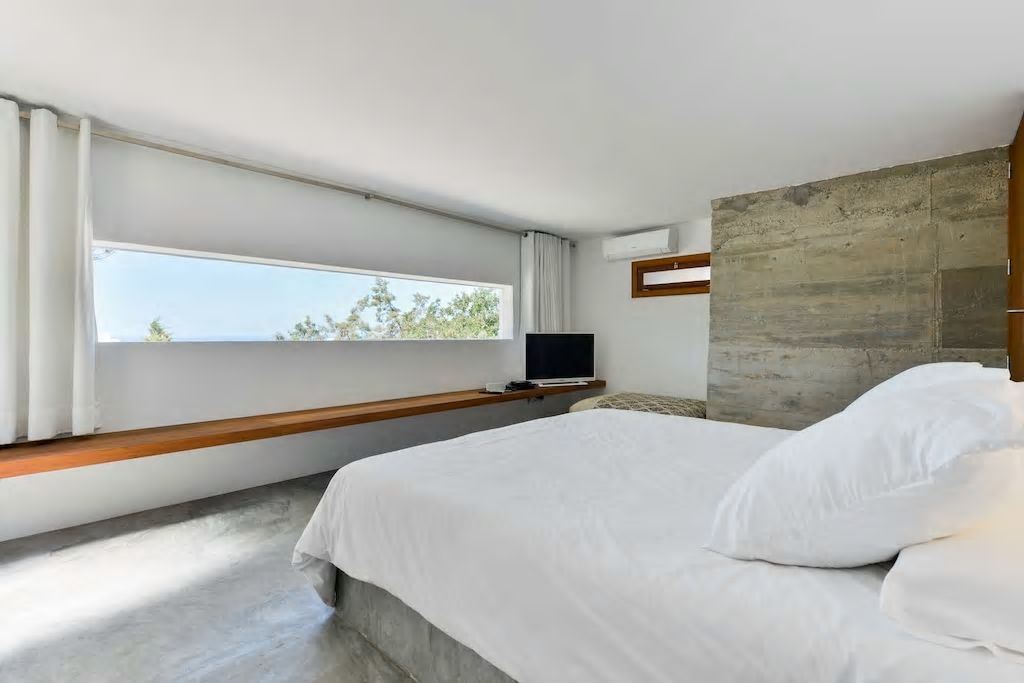 Minimalistische villa met oceaanpanorama in het noorden van Ibiza