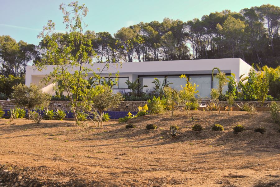 Nieuw gebouwde villa in San Augustin met groot land