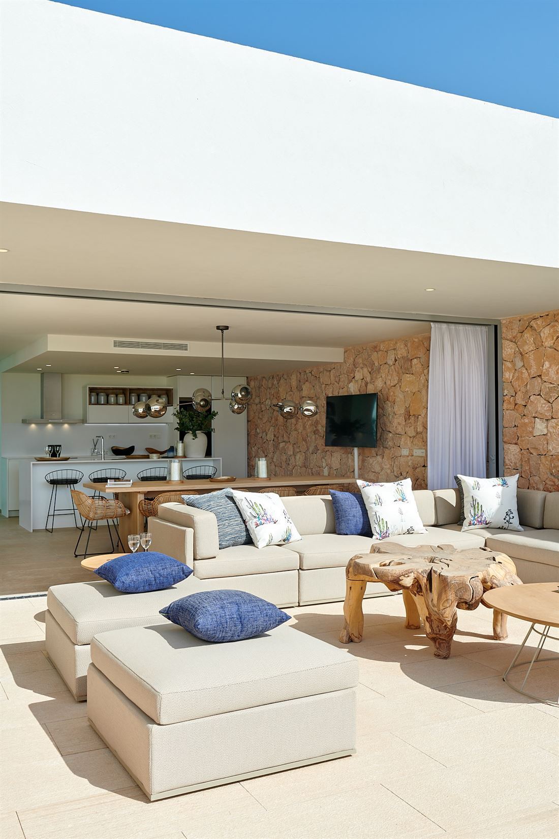 Luxe ontwikkeling inclusief 15 luxe huizen in Cala Comte