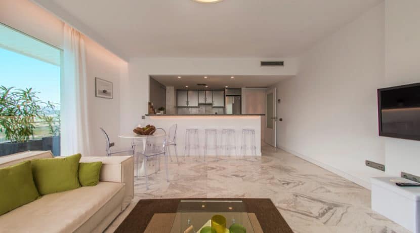 Luxe penthouse te koop in Marina Botafoch