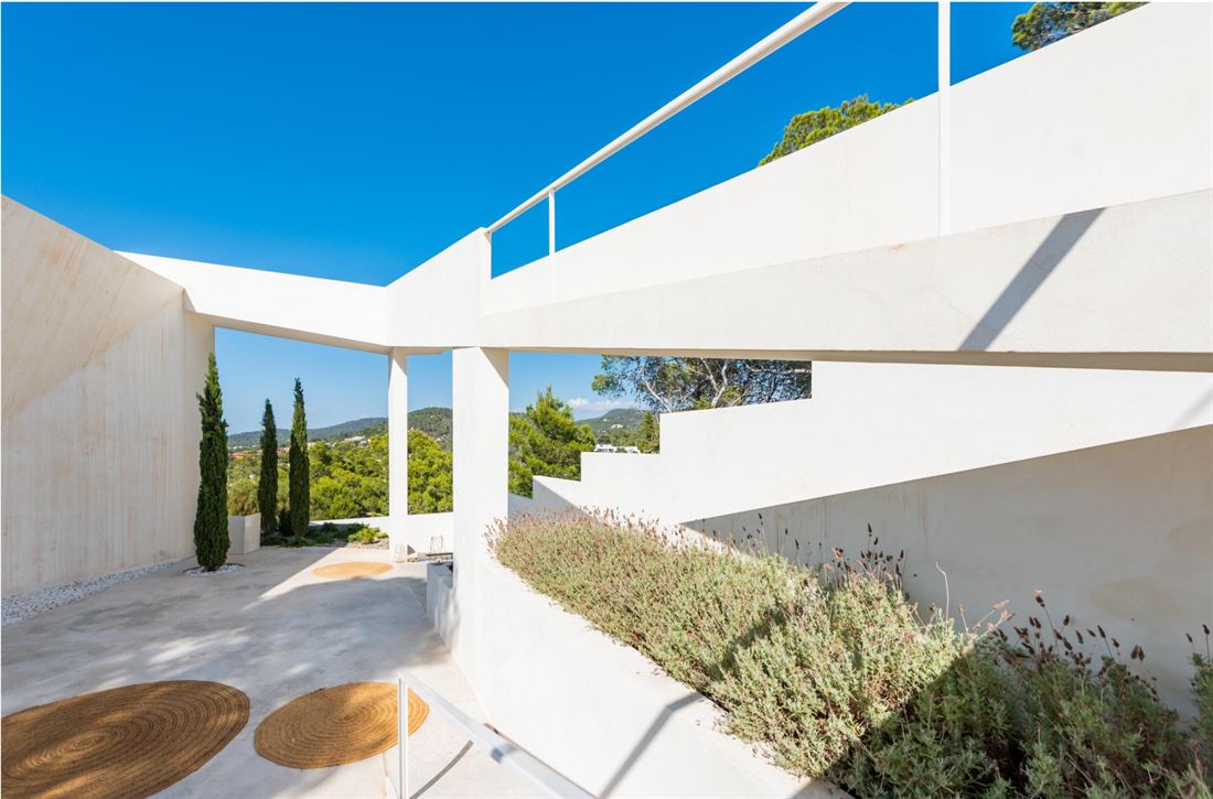 Spectaculaire villa met moderne architectuur in Cala Moli