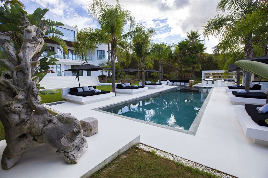 Schitterende designer villa met fantastisch uitzicht in San Agustin te koop