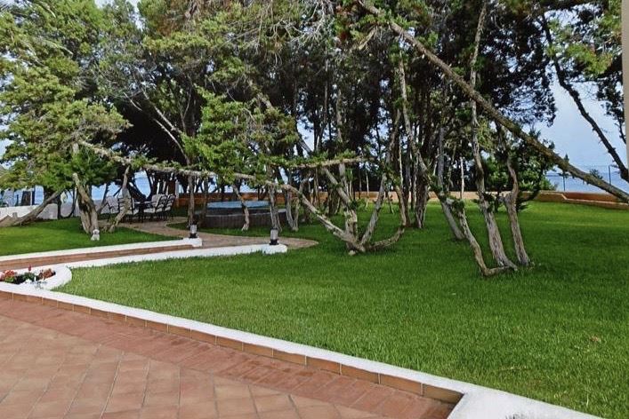 Frontline bungalow in San Carlos met toegang tot het strand, mogelijk om uit te breiden en een zwembad te bouwen