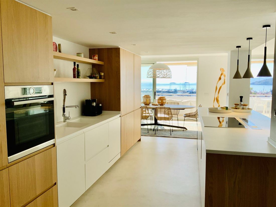Prachtig luxe appartement met uitzicht in de prestigieuze wijk Marina Botafoch