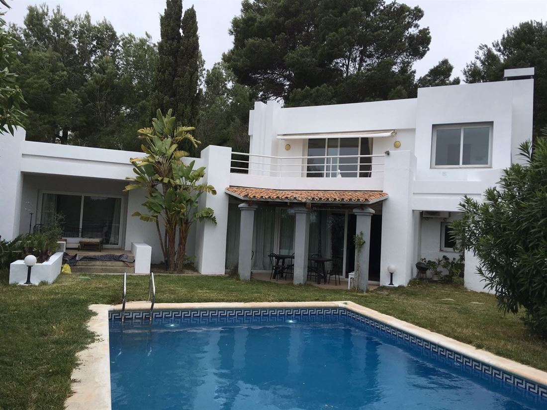 Villa te koop in Cap Martinet met uitzicht en mogelijkheid tot uitbreiding