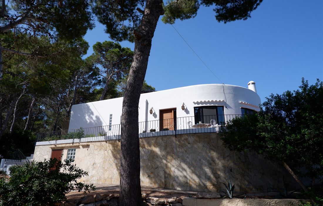 Prachtig huis gelegen in een zeer rustige omgeving op een heuvel in Cala Vadella