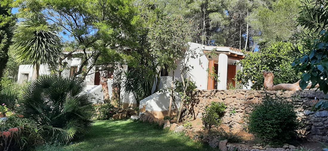 Prachtig huis in privé urbanisatie op 10 minuten van Ibiza