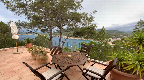 Klein huis met spectaculair uitzicht op Cala San Vicente