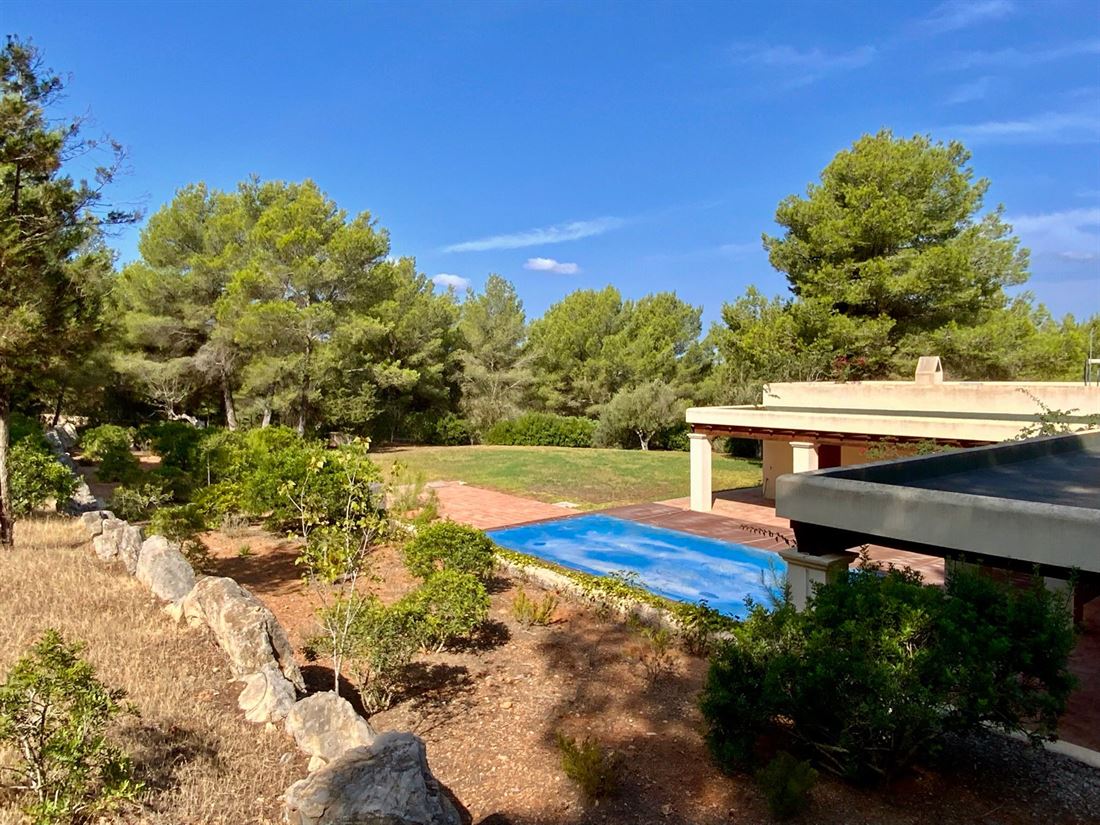 Prachtige villa op een zeer rustige locatie nabij Ibiza