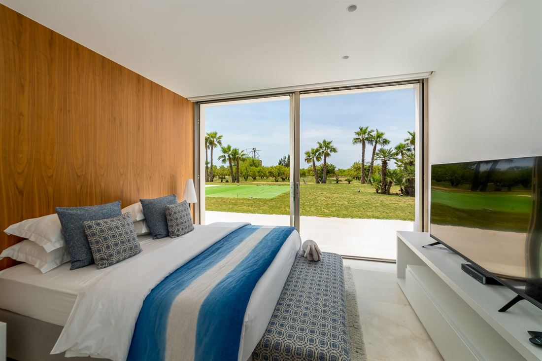 Prachtige nieuw gebouwde villa op slechts een paar minuten van Ibiza