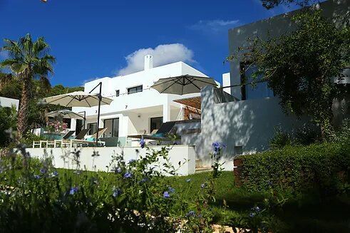 Moderne villa met 6 slaapkamers in Vista Alegre met uitzicht op zee en huurlicentie