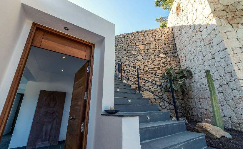 Prachtige moderne designvilla in Roca Llisa