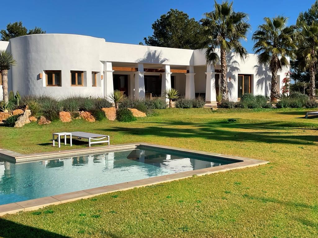 Zeer mooi nieuw gebouwd huis dichtbij Ibiza, Santa Eulalia en Santa Gertrudis