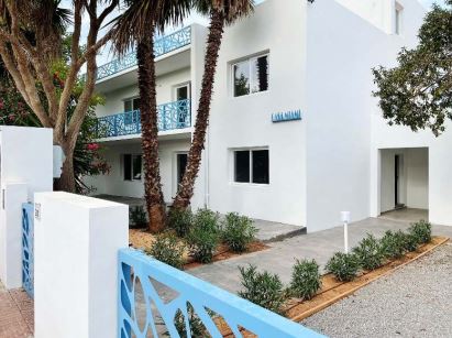 Pas gerenoveerd vrijstaand huis met 3 appartementen dicht bij het strand