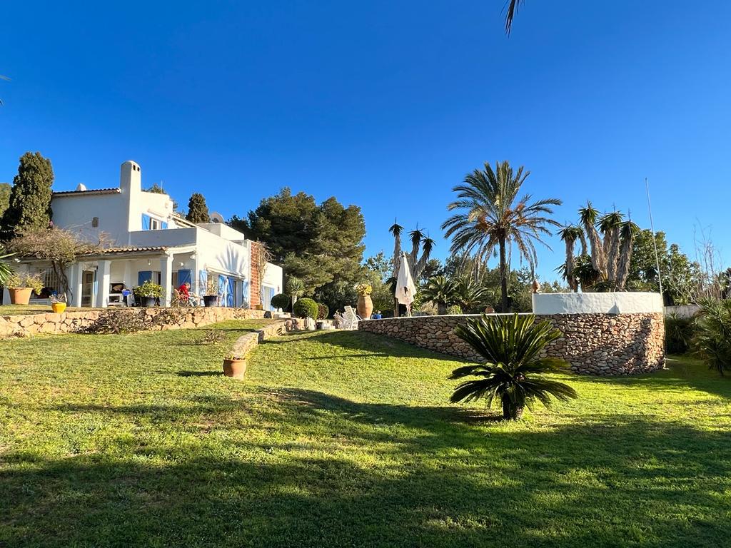Uniek huis op Ibiza met uitzicht op Dalt Vila en de zee