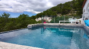 Koop dit prachtige huis met 110m2 aan het strand in  Llongal - Ibiza