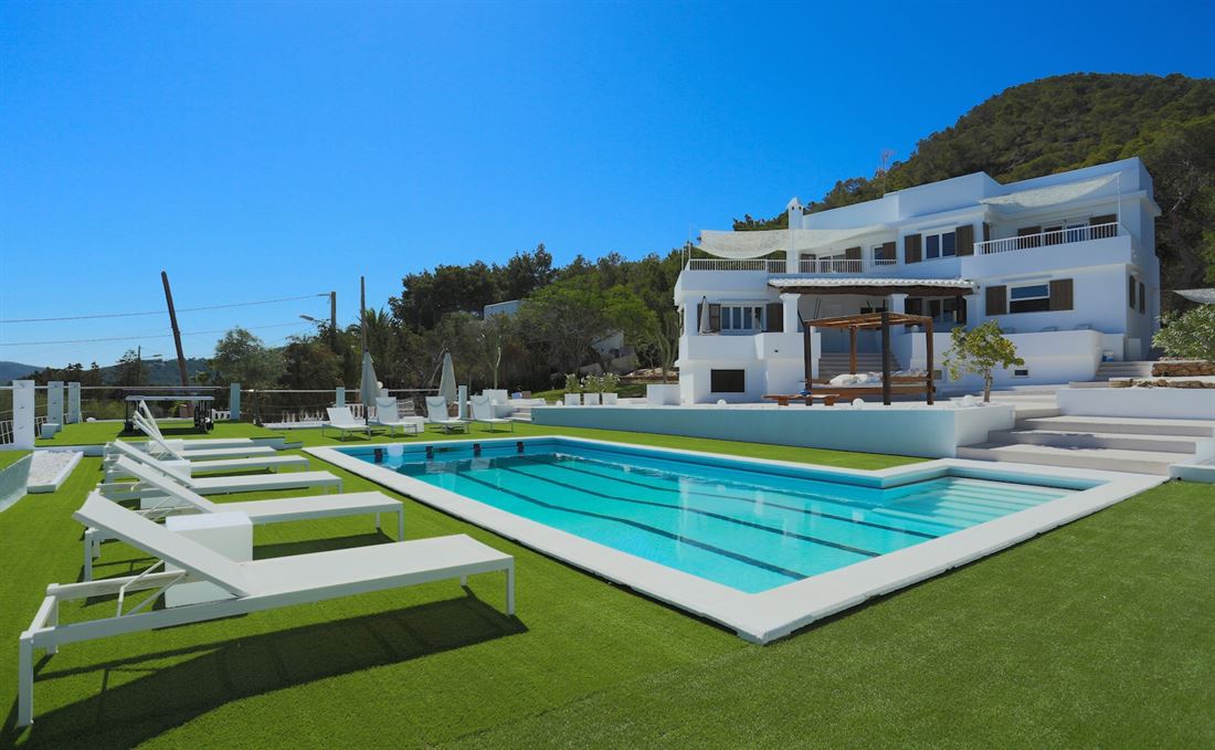 Exclusieve Villa in Sa Carroca op Ibiza met waanzinnig uitzicht