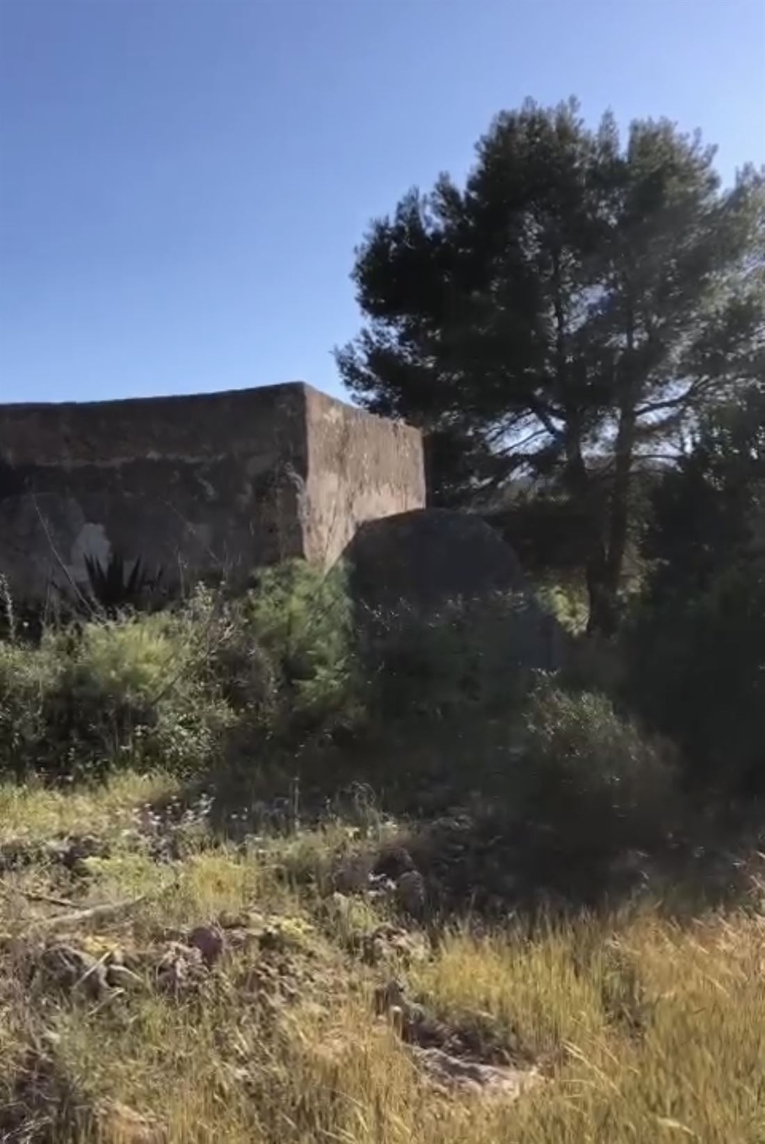 Zeer mooie en rustige finca - ruine in San Jose - Ibiza met uitzicht op zee