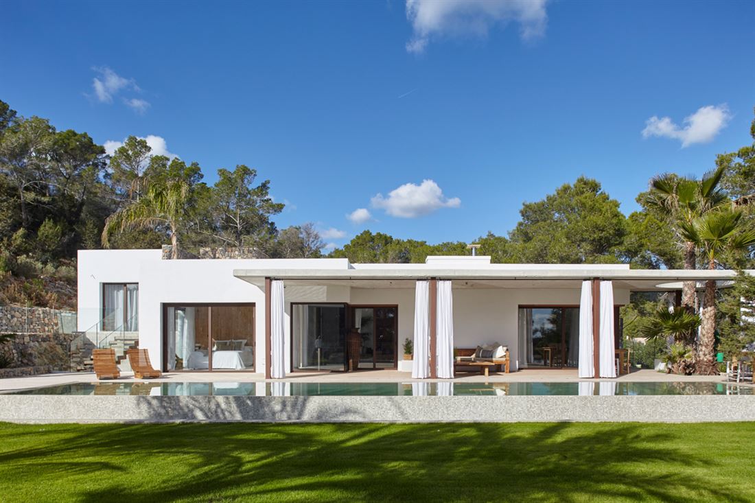 Nieuw ingerichte en prachtig ontworpen villa in de buurt van Cala Jondal