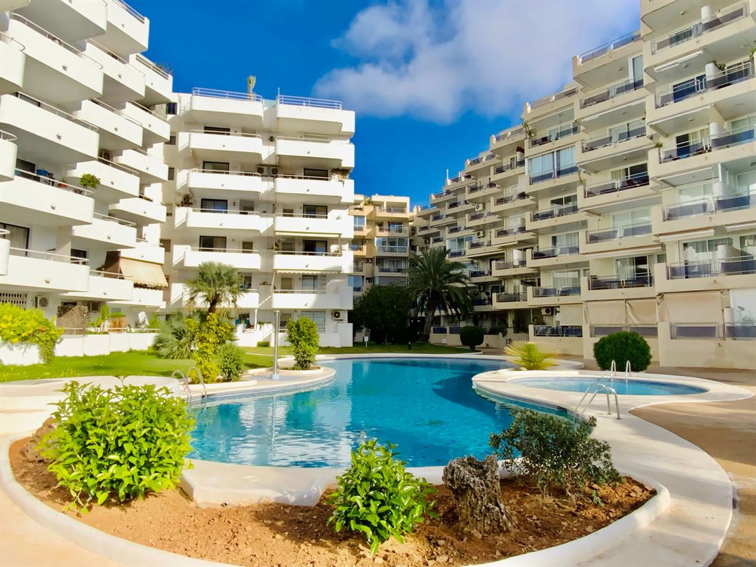 Appartement met twee slaapkamers in het jachthavengebied op Ibiza