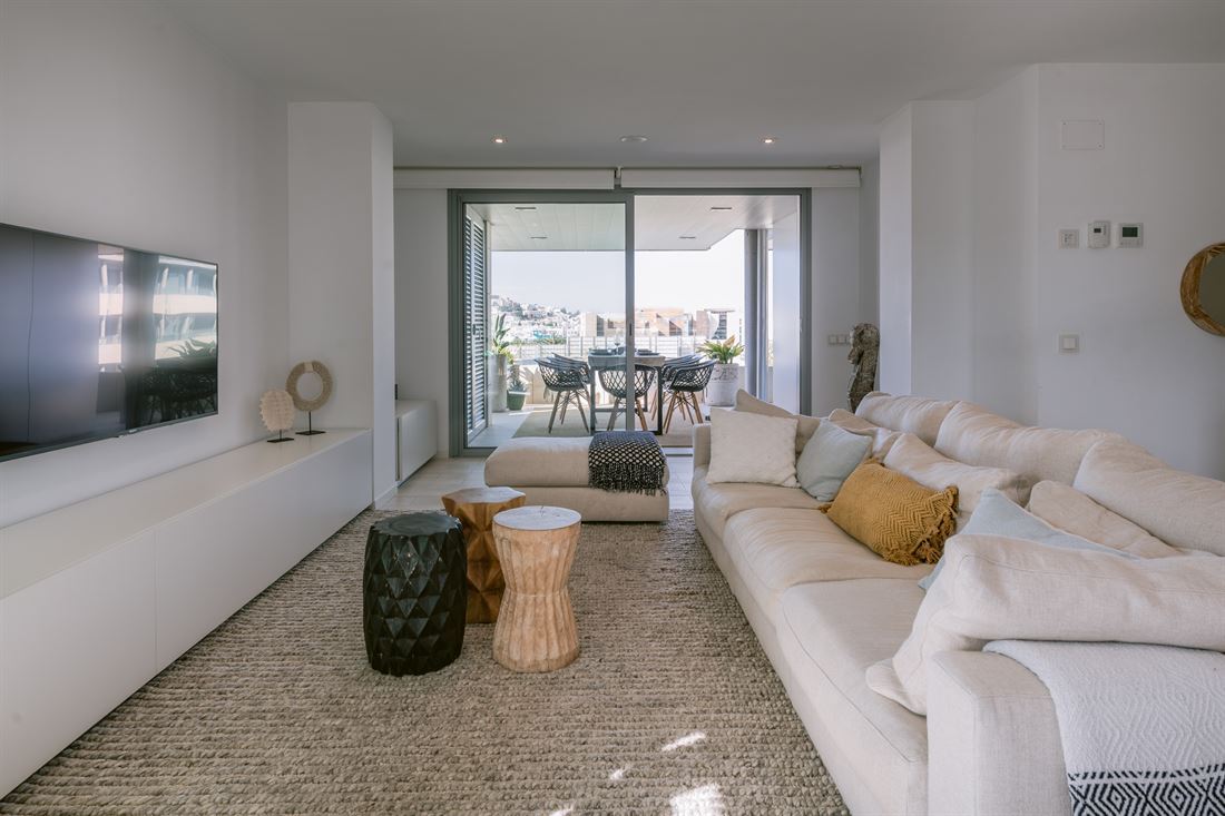 Appartement met drie slaapkamers met uitzicht op Dalt Vila in Marina Botafoc