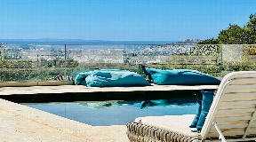 Imposante moderne villa met 5 slaapkamers met fantastisch uitzicht op zee en Dalt Vila
