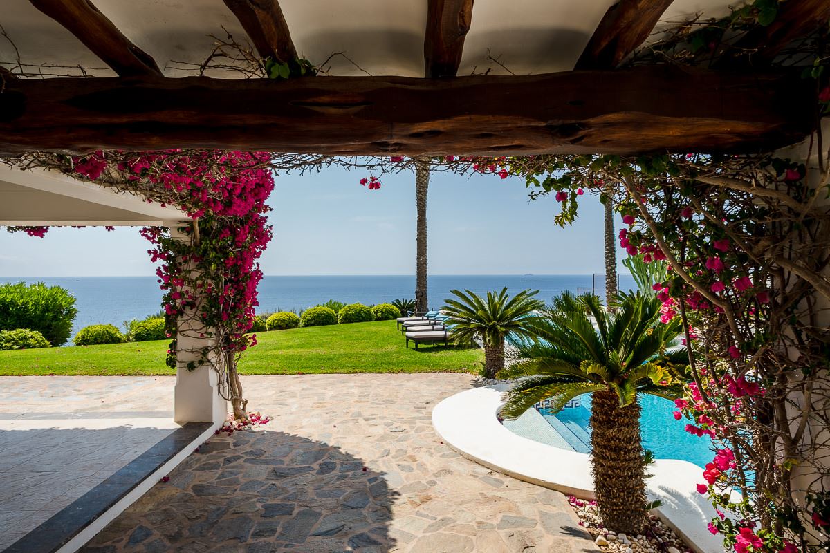 Exclusieve mediterrane villa met panoramisch zeezicht