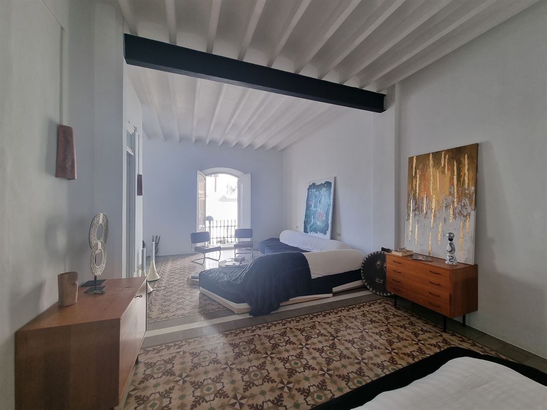 Prachtig historisch appartement met lift op Ibiza te koop