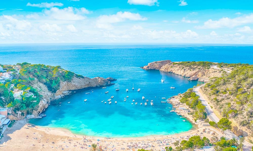 Wonen op Ibiza - Waarom beroemdheden zich aangetrokken voelen tot het eiland