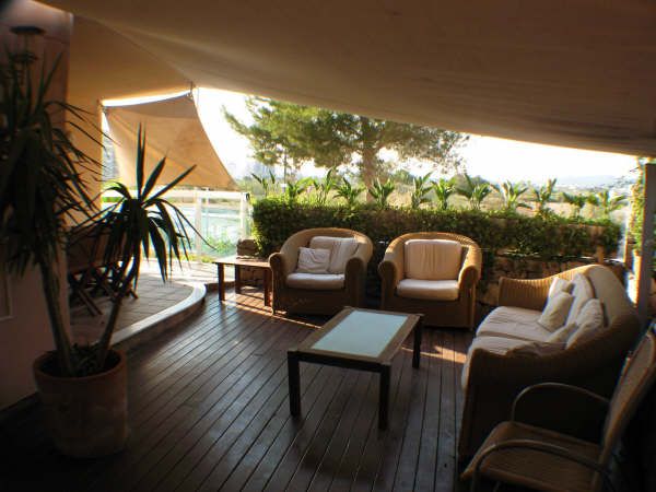 Ruim vier slaapkamer appartement te koop in Marina Botafoch Ibiza